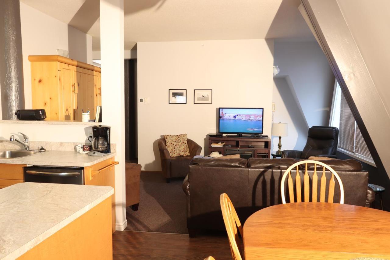 The Pinnacles Suites & Townhomes Silver Star Εξωτερικό φωτογραφία