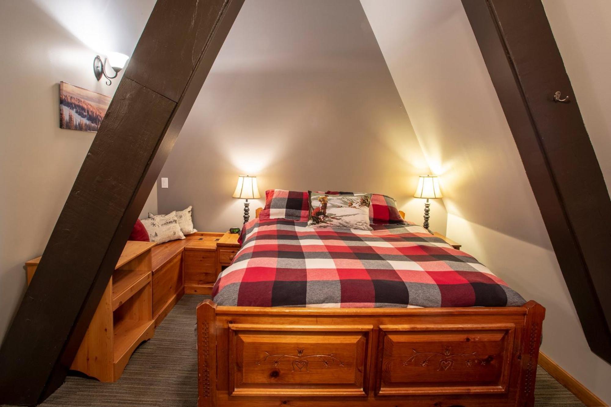 The Pinnacles Suites & Townhomes Silver Star Εξωτερικό φωτογραφία