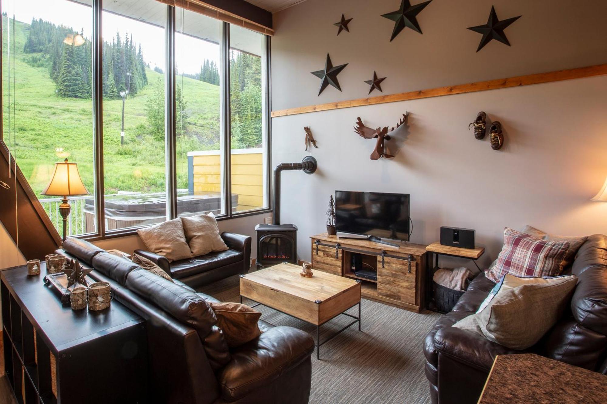 The Pinnacles Suites & Townhomes Silver Star Εξωτερικό φωτογραφία